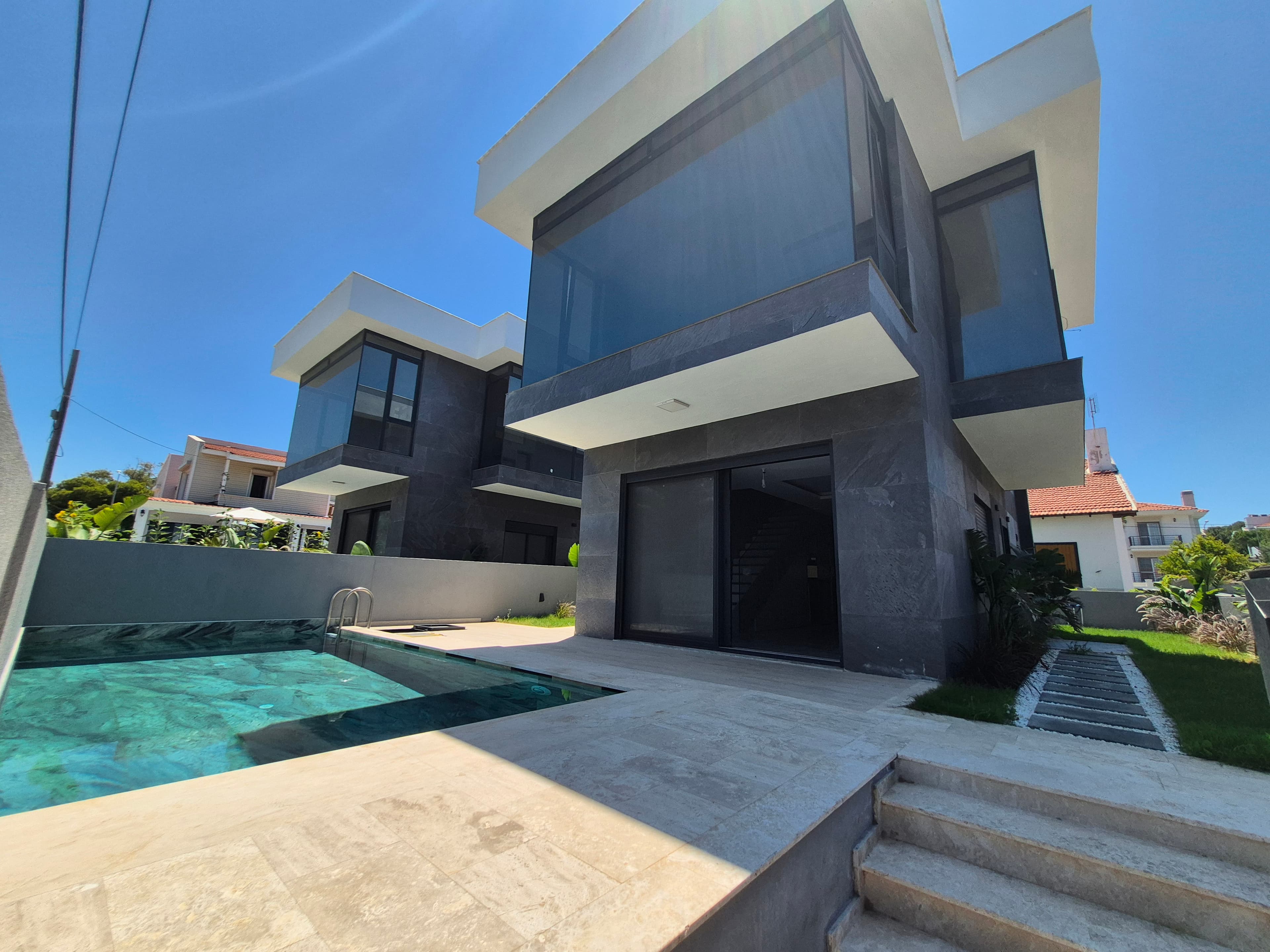 3+1 Detached Villa with Sea View and Private Pool for Sale in Çeşme Şifne, Şifne, Çeşme