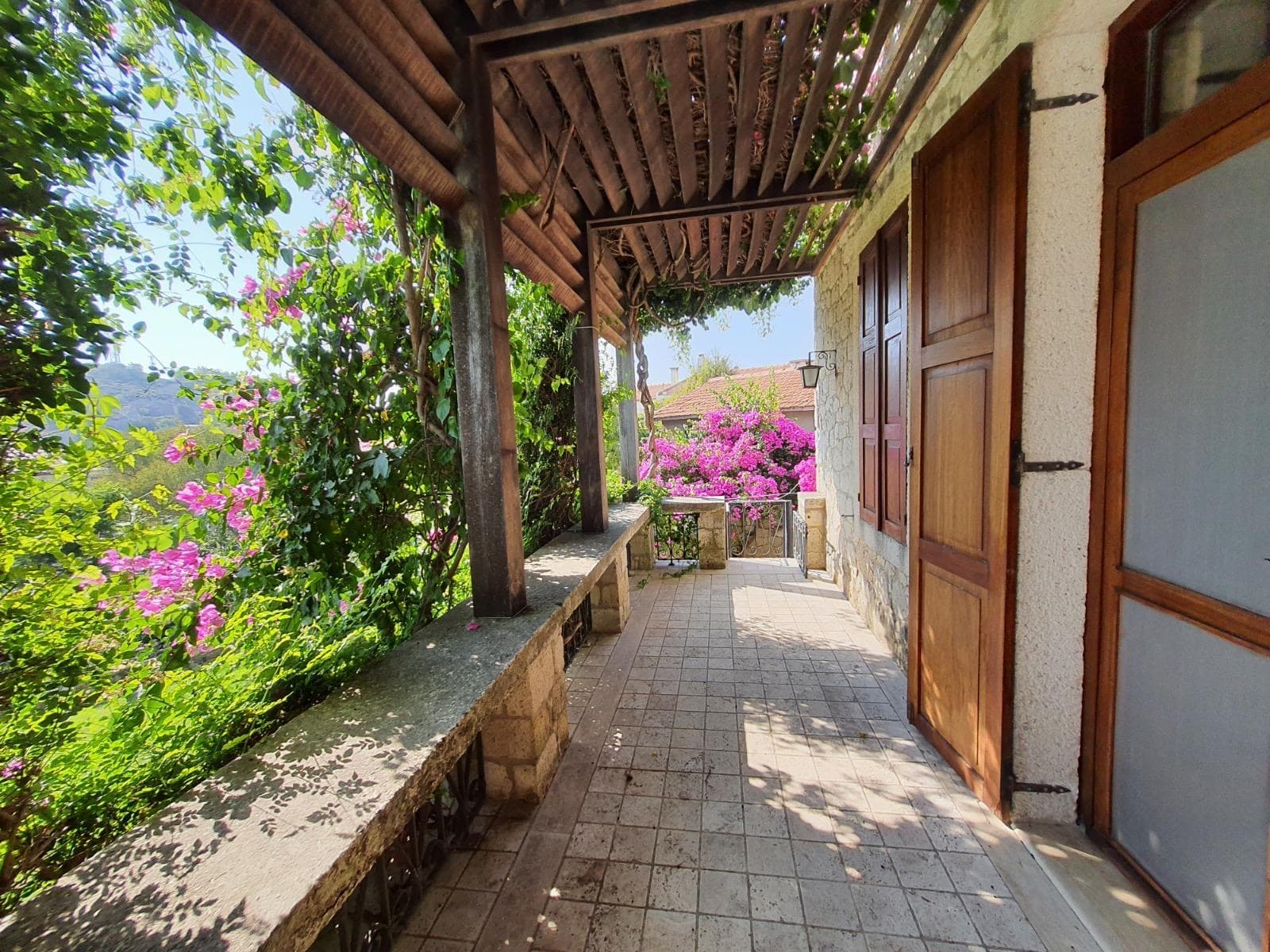 Alaçatı Hacımemiş'te Satılık Tarihi Taş Konak | Otel ve Gastronomi Yatırımına Uygun Eşsiz Mülk, Alaçatı