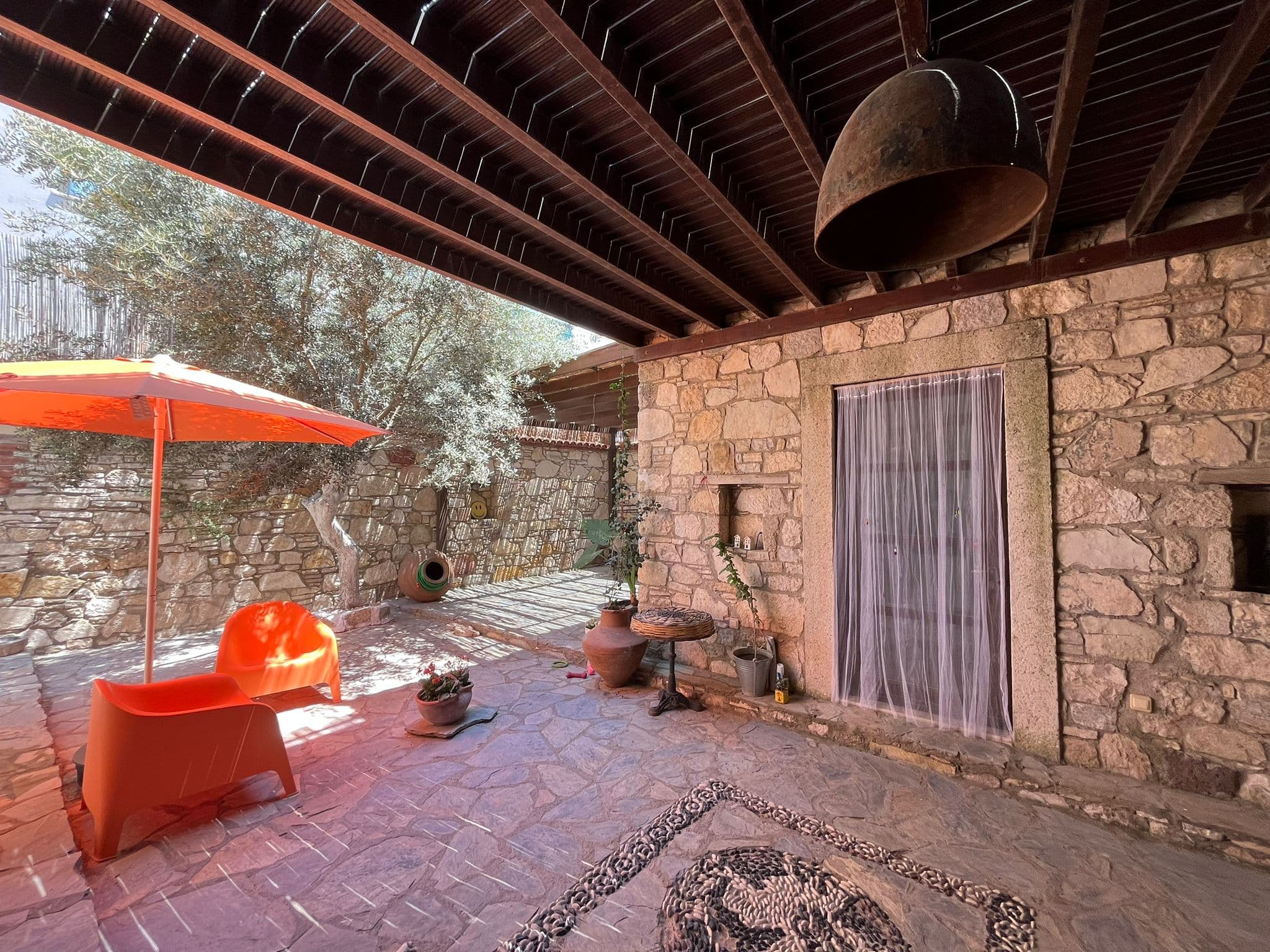 Çeşme Ovacık'ta Satılık Orjinal Taş Ev- Otel Yapımına Uygun, Ovacık, Çeşme