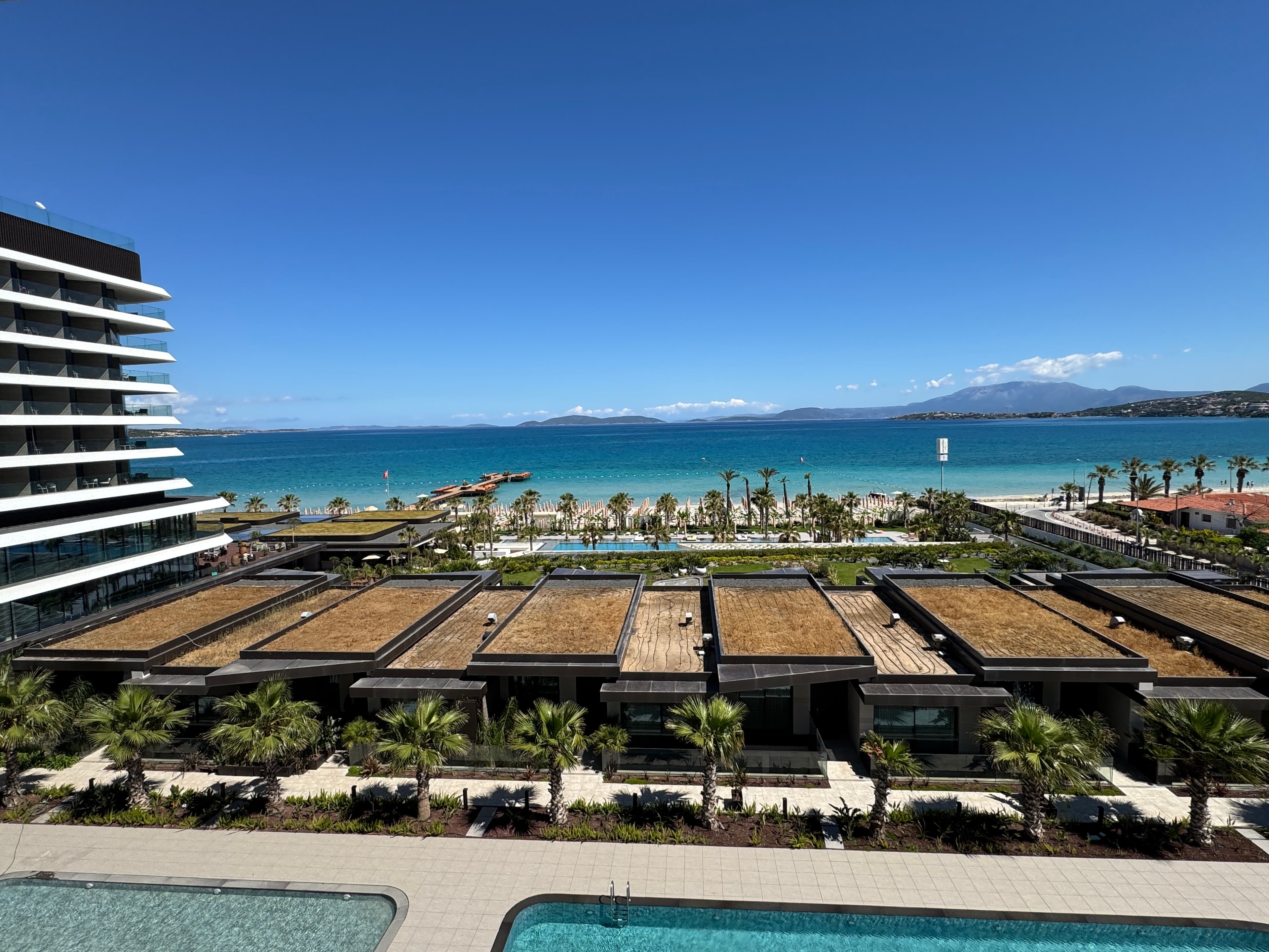 Çeşme Swissotel'de Satılık Panoramik Deniz Manzaralı 4+1 Rezidans Daire, Ilıca, Çeşme