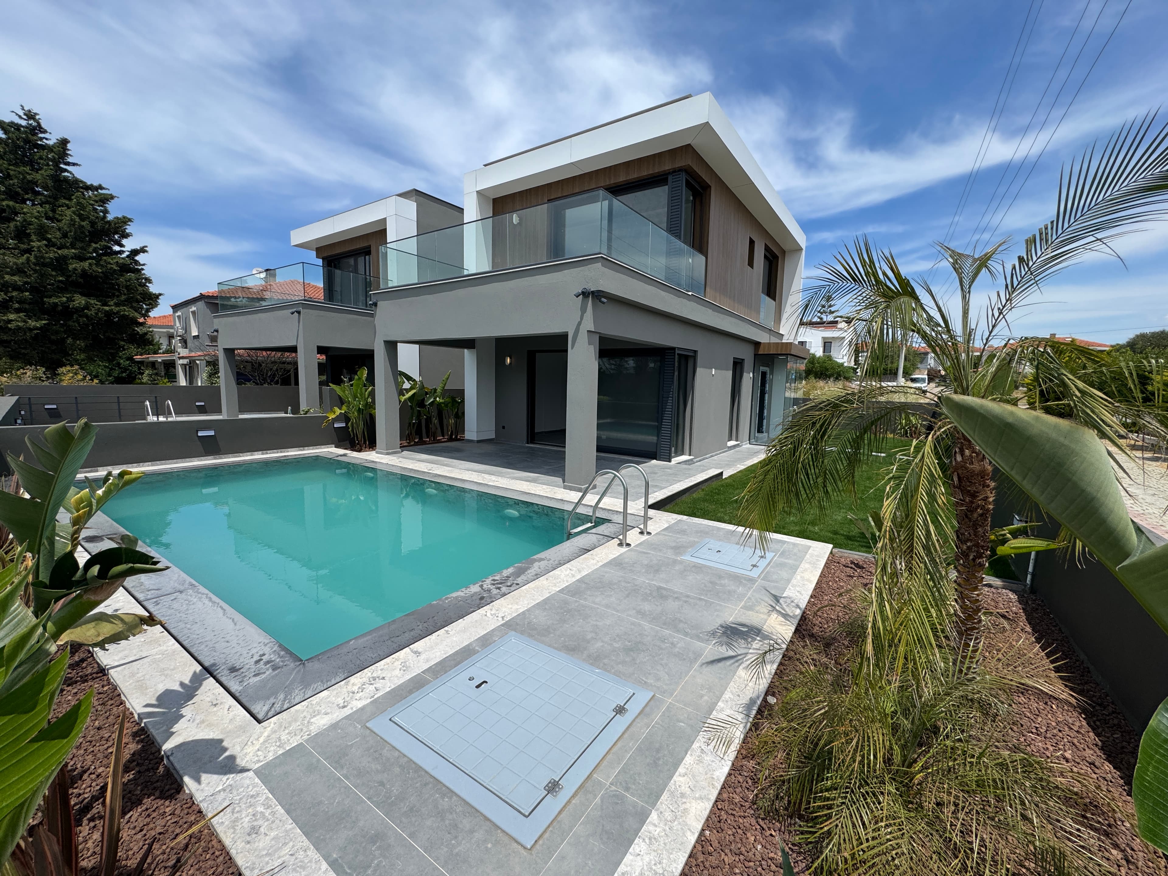 Çeşme Şifne'de Satılık 3+1 Müstakil Havuzlu Villa, Şifne, Çeşme