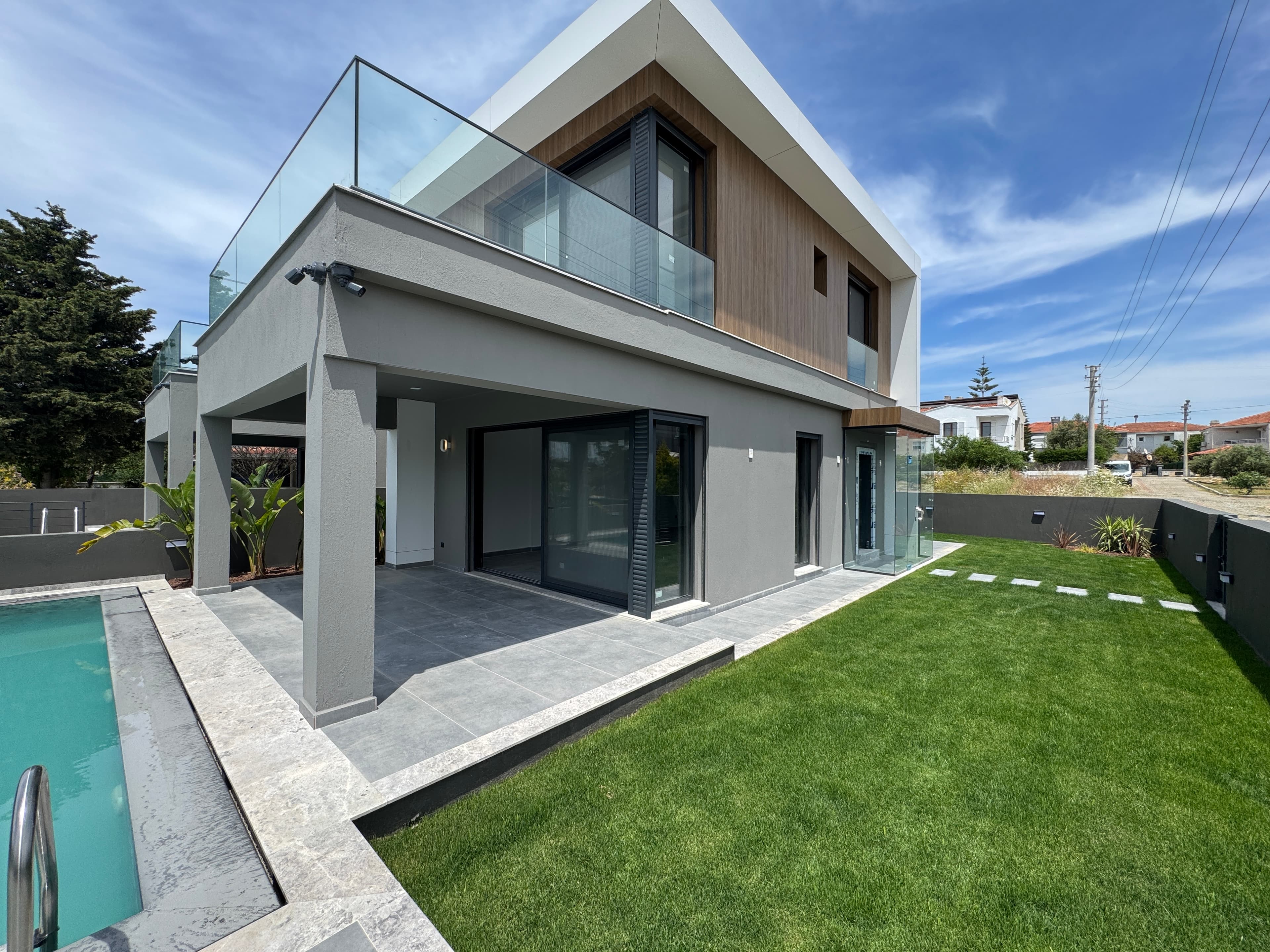 Çeşme Şifne'de Satılık 3+1 Müstakil Havuzlu Villa, Şifne, Çeşme