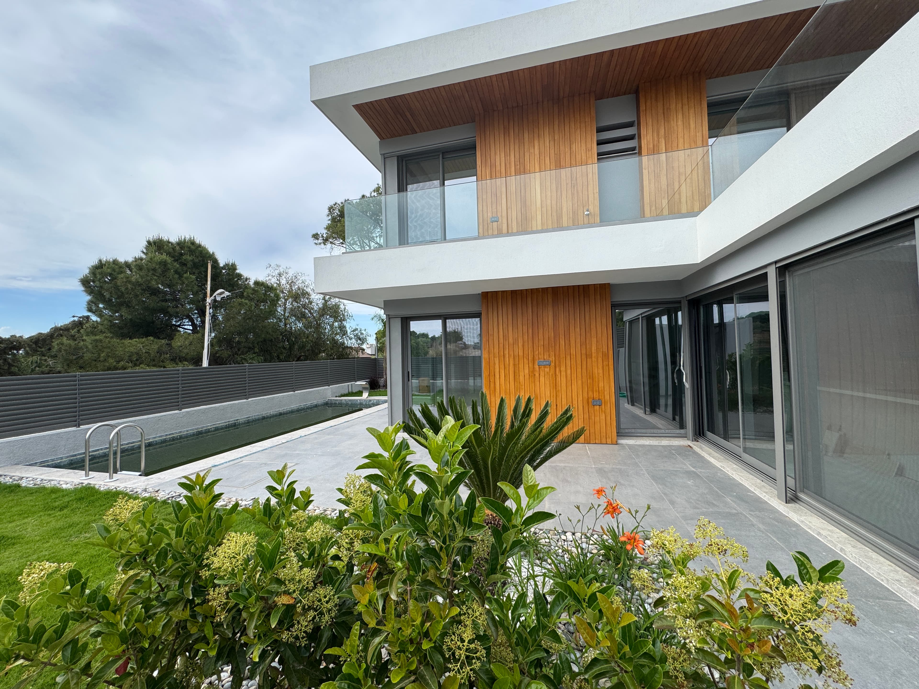 Çeşme Ilıca'da Satılık Deniz Manzaralı 5+2 Müstakil Havuzlu Lüks Villa, Ilıca, Çeşme