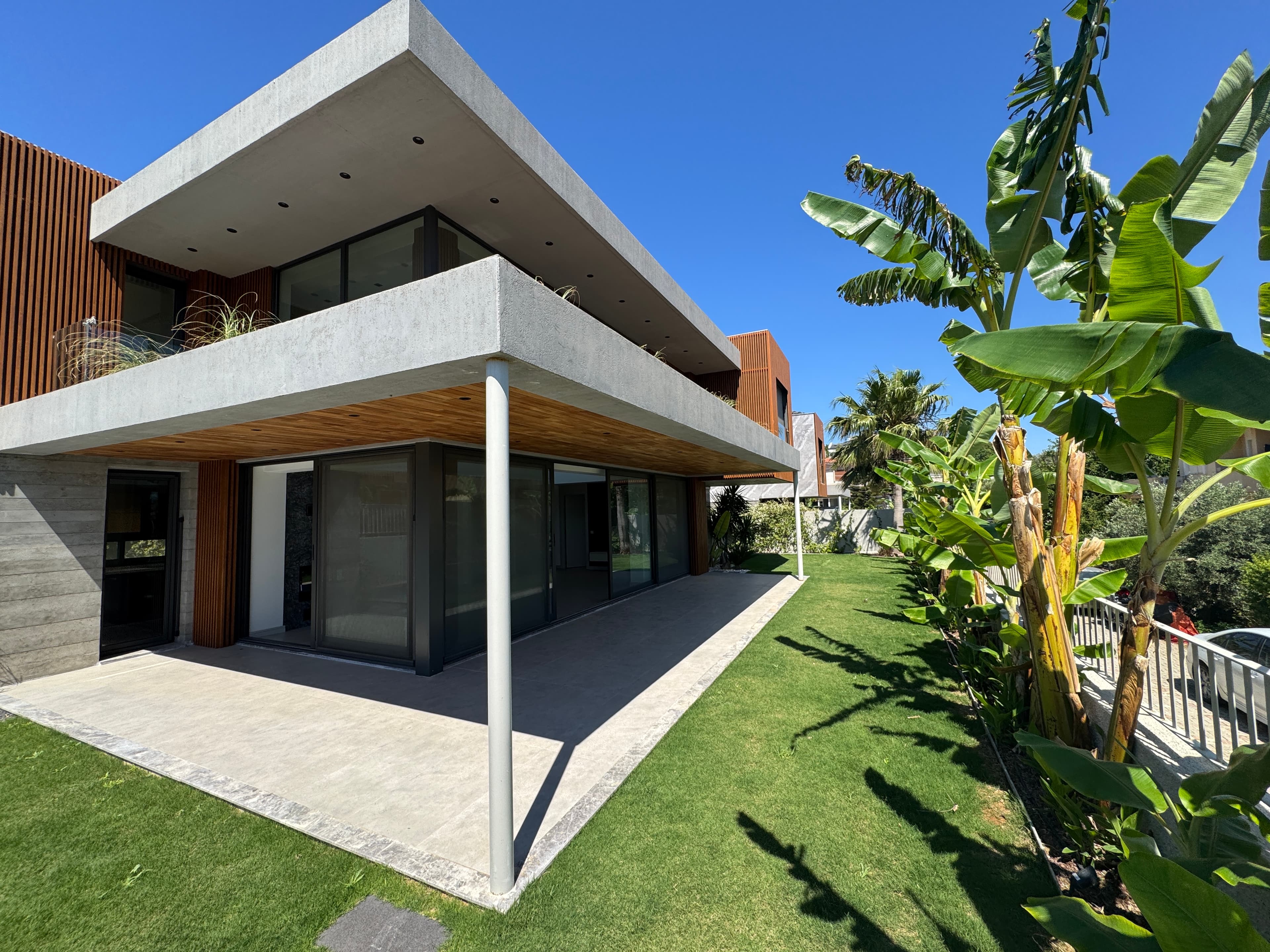 Çeşme Dalyan'da Satılık 6+2 Müstakil Havuzlu Ultra Lüks Villa, Dalyan, Çeşme