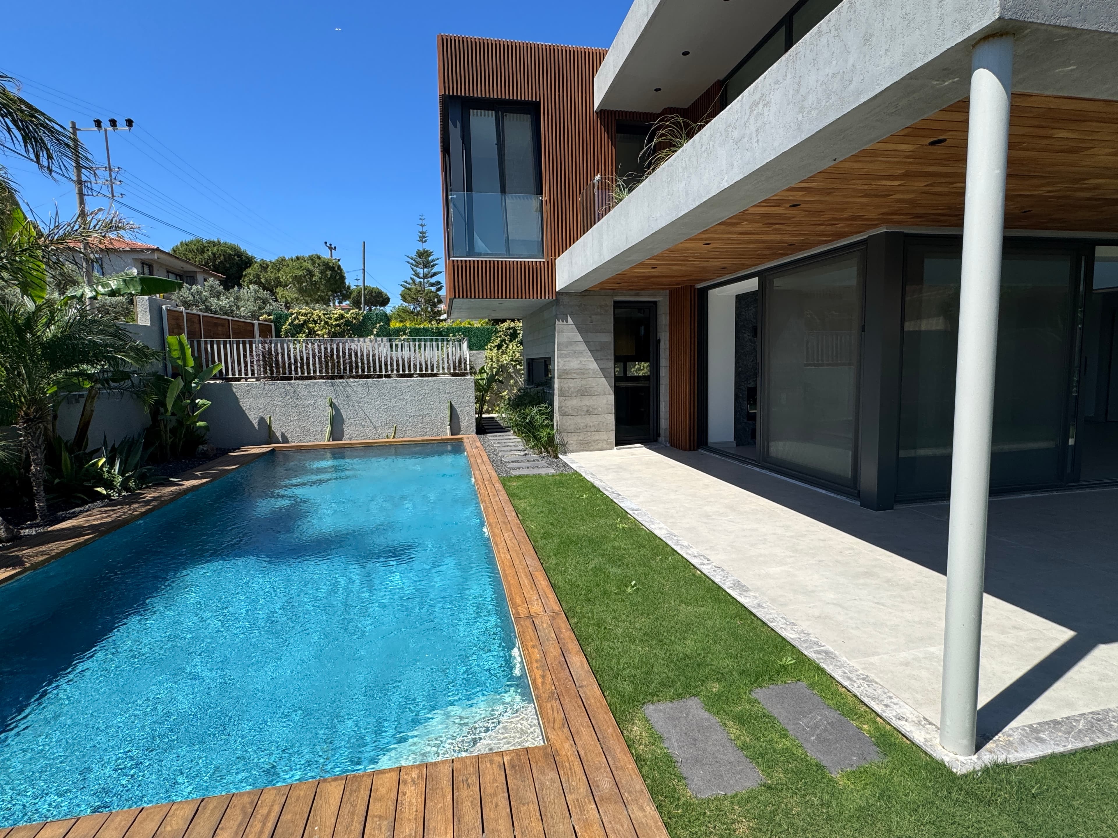 Çeşme Dalyan'da Satılık 6+2 Müstakil Havuzlu Ultra Lüks Villa, Dalyan, Çeşme