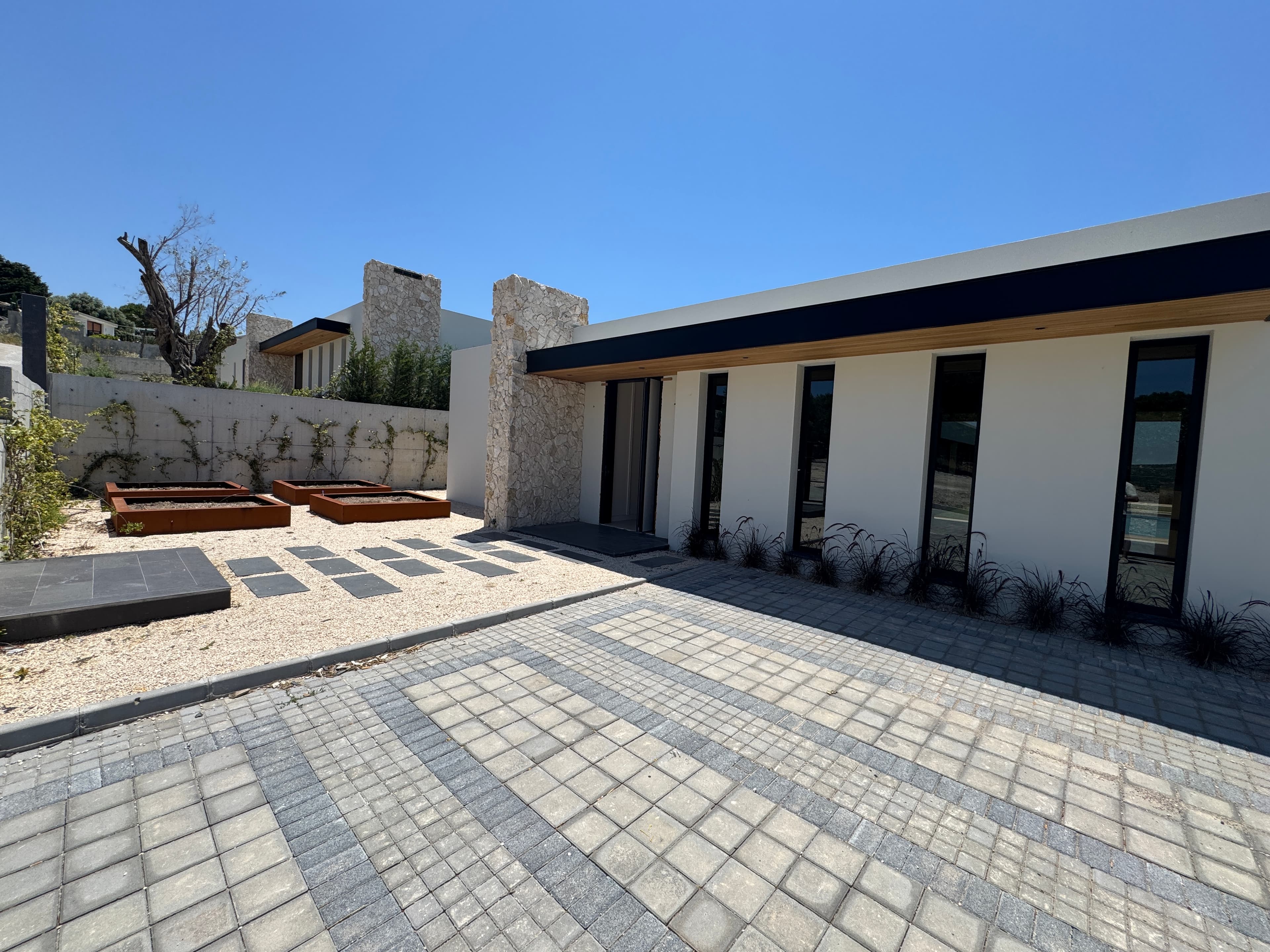 Çeşme Fahrettinpaşa'da Satılık 5+1 Yatay Mimari Ultra Lüks Villa, Fahrettinpaşa, Çeşme