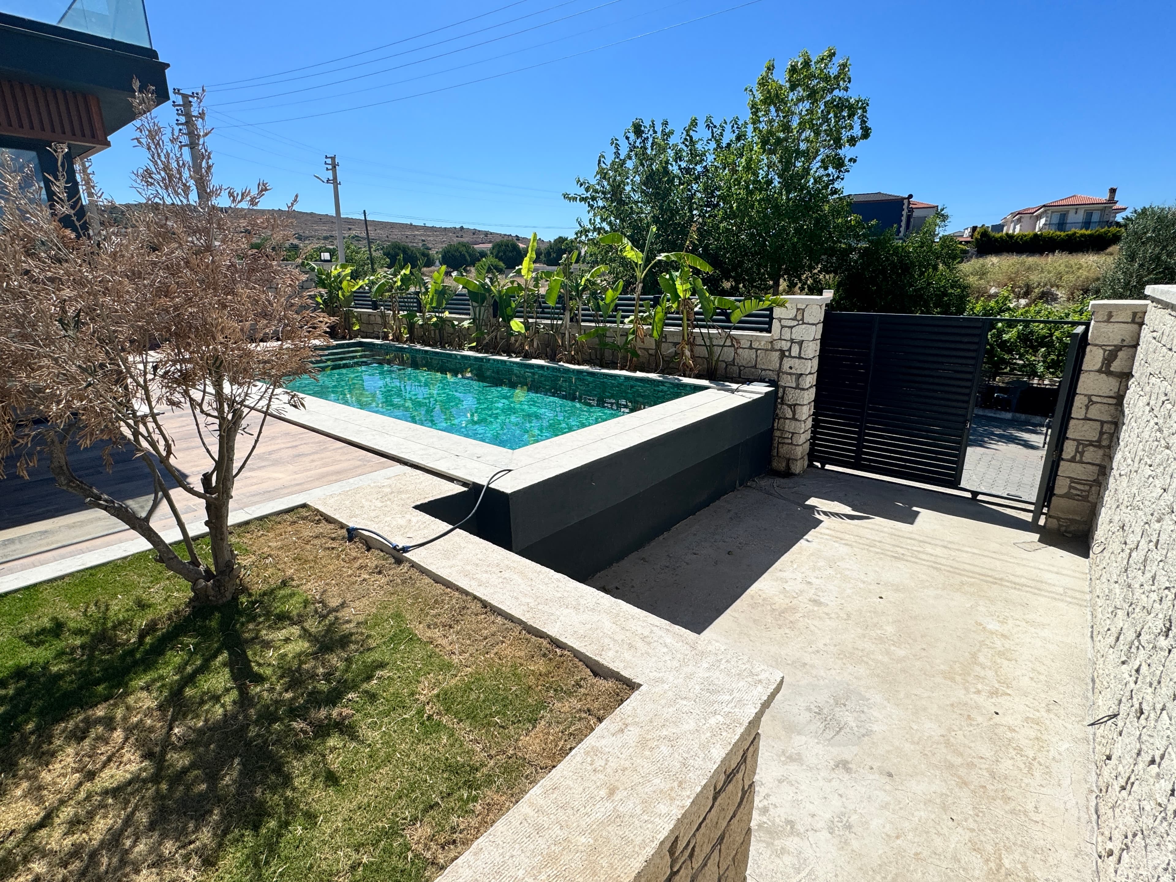 Çeşme Reisdere'de Satılık 4+1 Müstakil Havuzlu Lüks Villa, Şifne, Çeşme