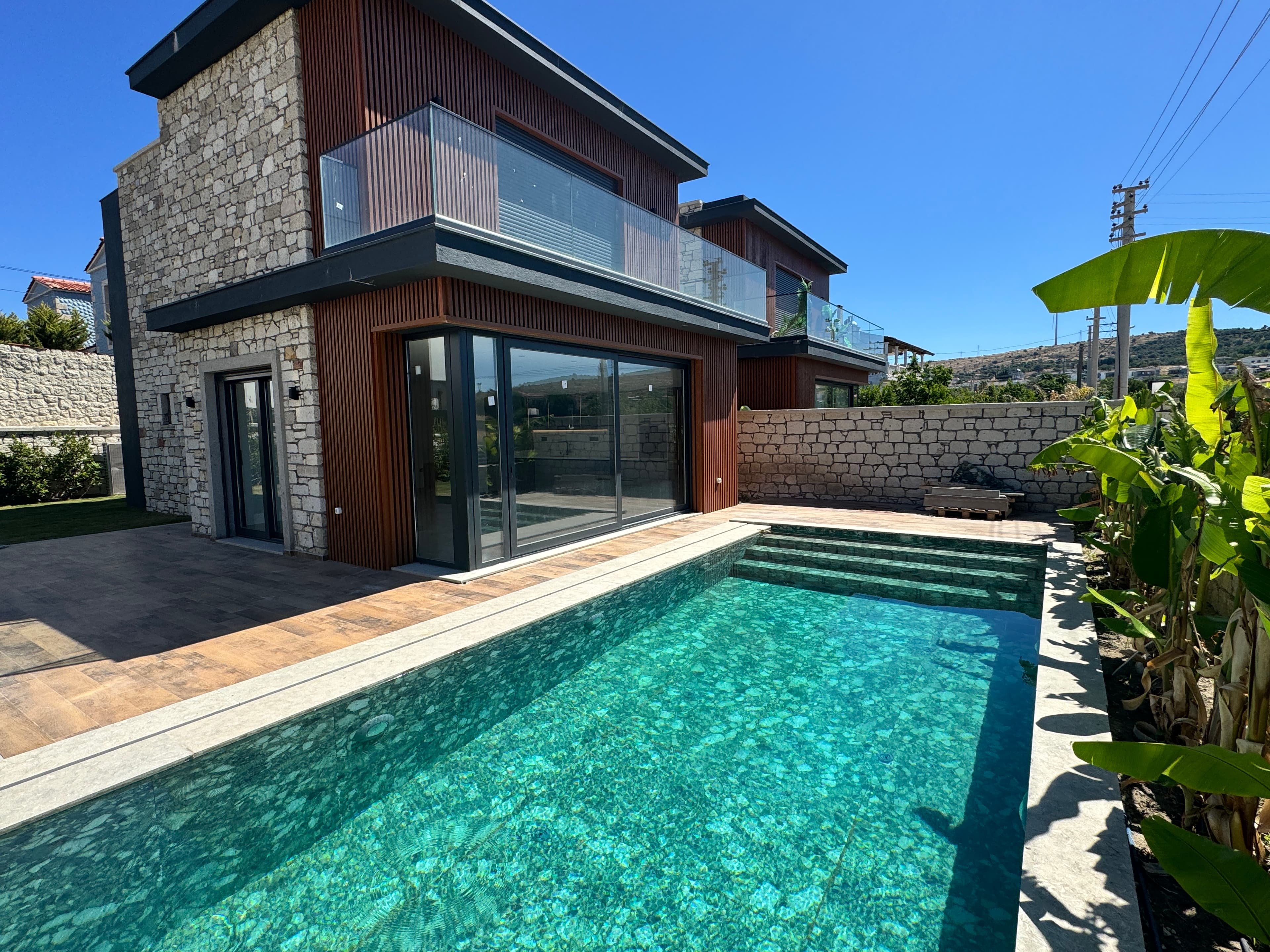 Çeşme Reisdere'de Satılık 4+1 Müstakil Havuzlu Lüks Villa, Şifne, Çeşme