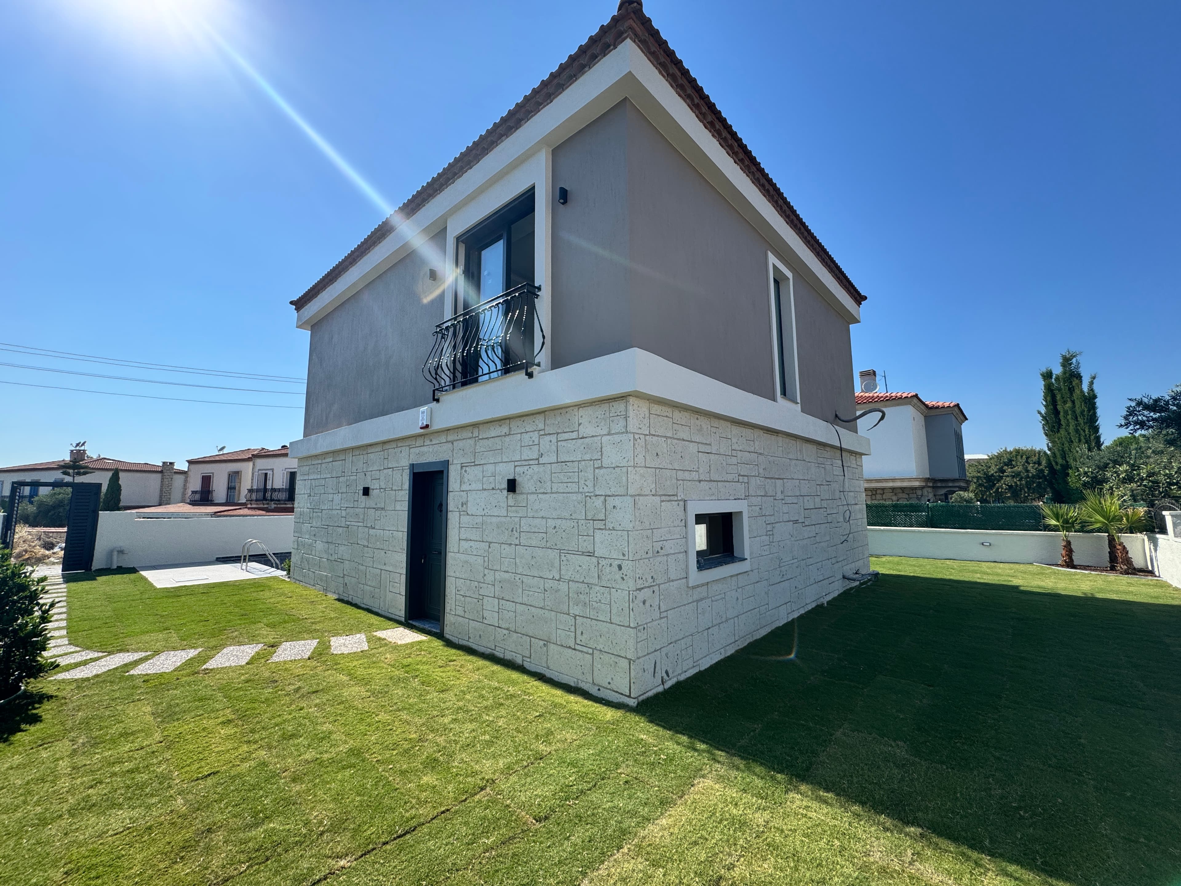 Çeşme Reisdere'de Satılık 4+1 Tam Müstakil Havuzlu Lüks Villa, Şifne, Çeşme