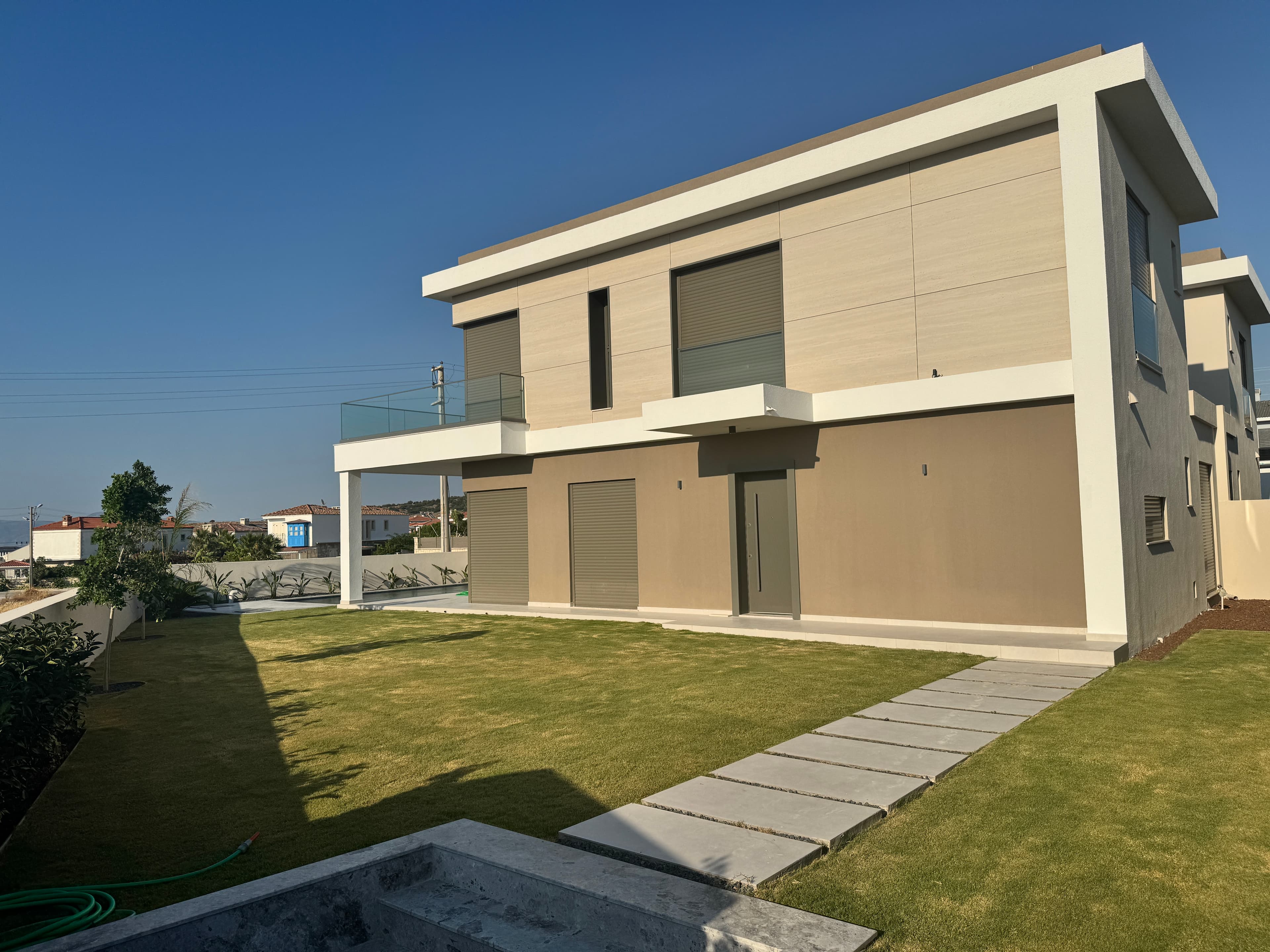 Çeşme Şifne'de Satılık Deniz Manzaralı 4+1 Müstakil Havuzlu Lüks Vİlla, Şifne, Çeşme