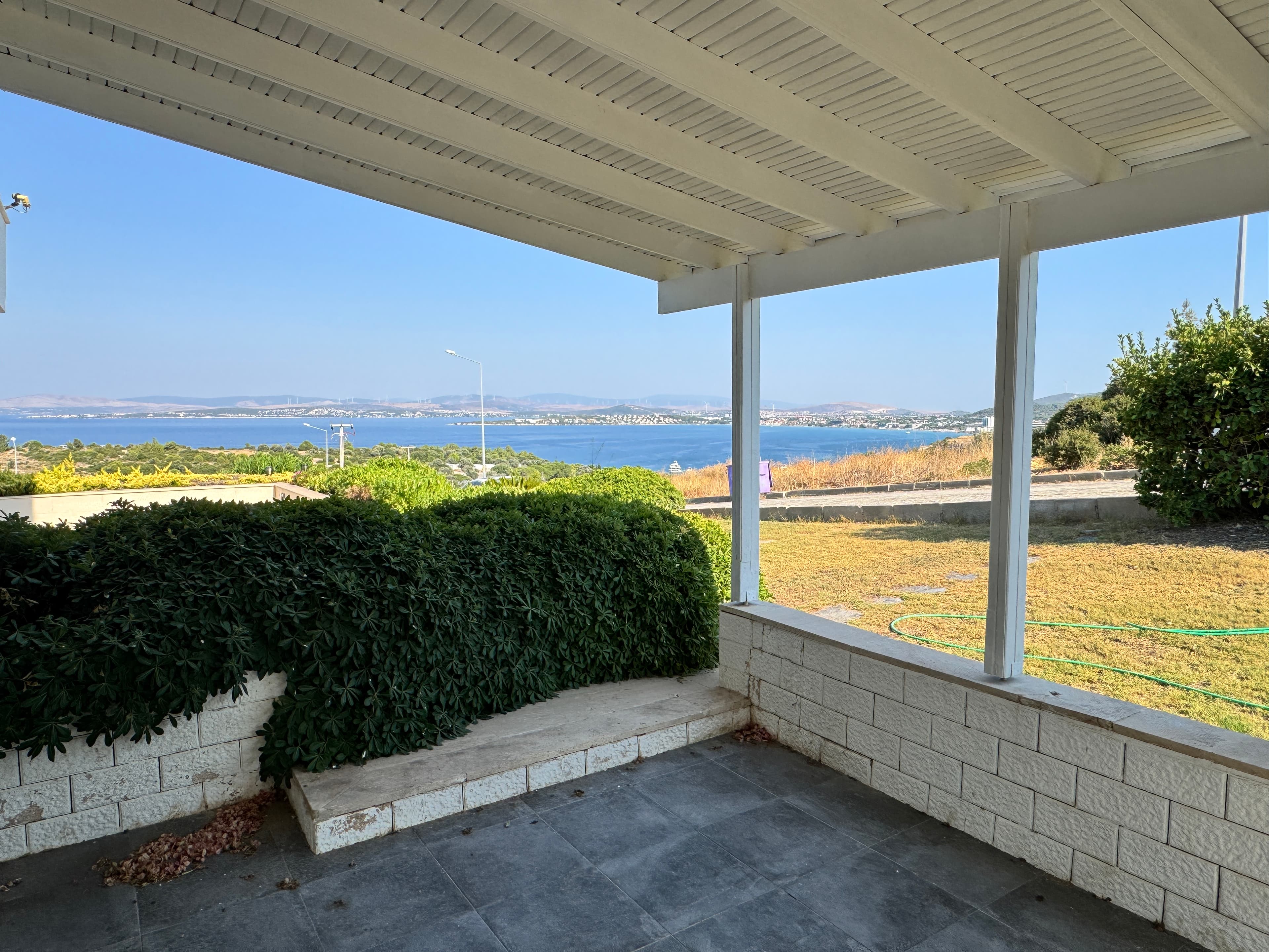 Çeşme Dalyan Ayayorgi Koyu Hacettepe Sitesinde Deniz Manzaralı Satılık 3+1 Villa, Dalyan, Çeşme