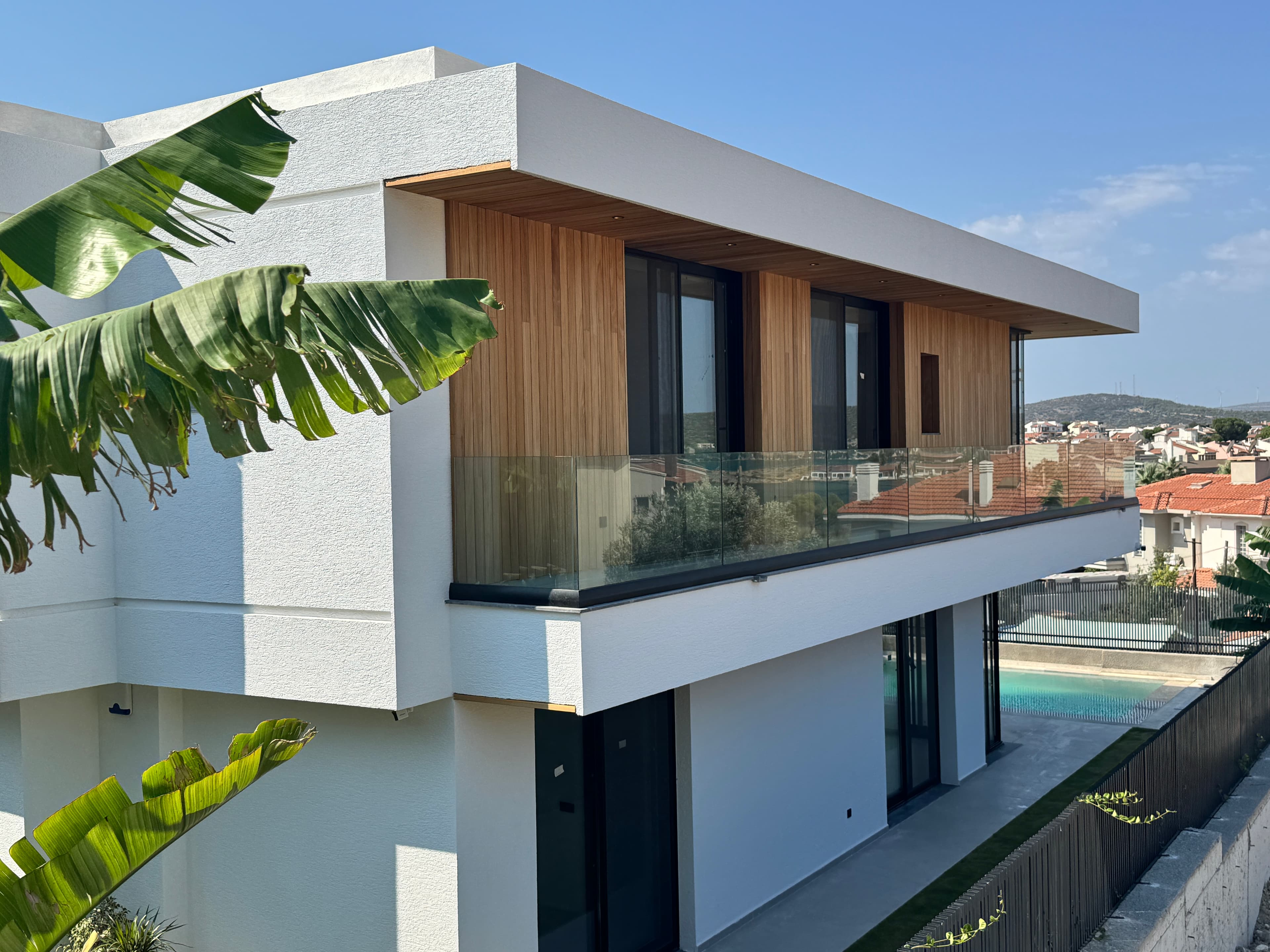 Çeşme Şifne'de Plaja 150 mt Mesafede Satılık 5+2 Müstakil Havuzlu Lüks Vİlla, Şifne, Çeşme