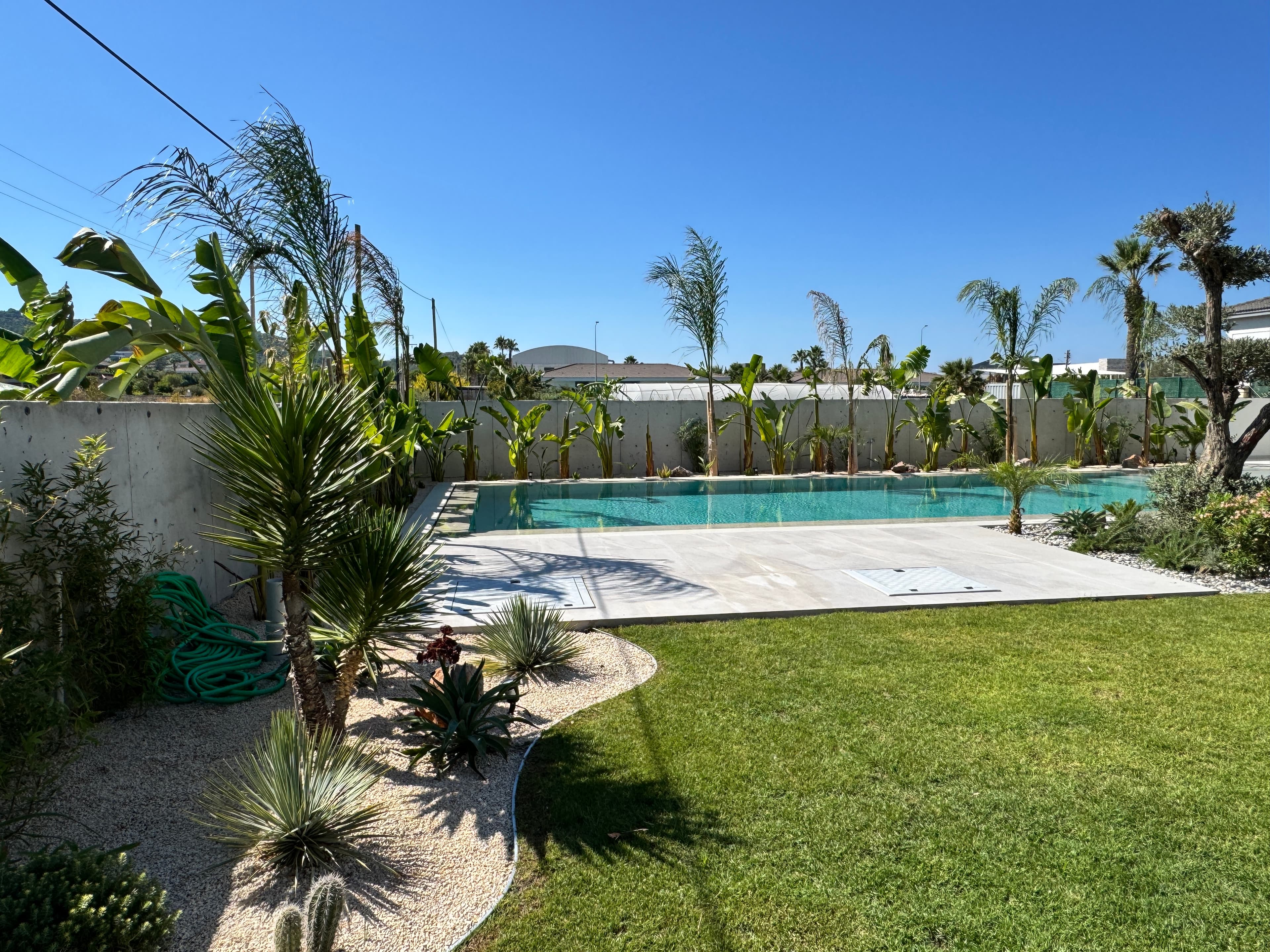 Çeşme Mamurbaba'da Satılık 800 m2 Arsa - 5+1 Müstakil Havuzlu Ultra Lüks Villa, Ilıca, Çeşme