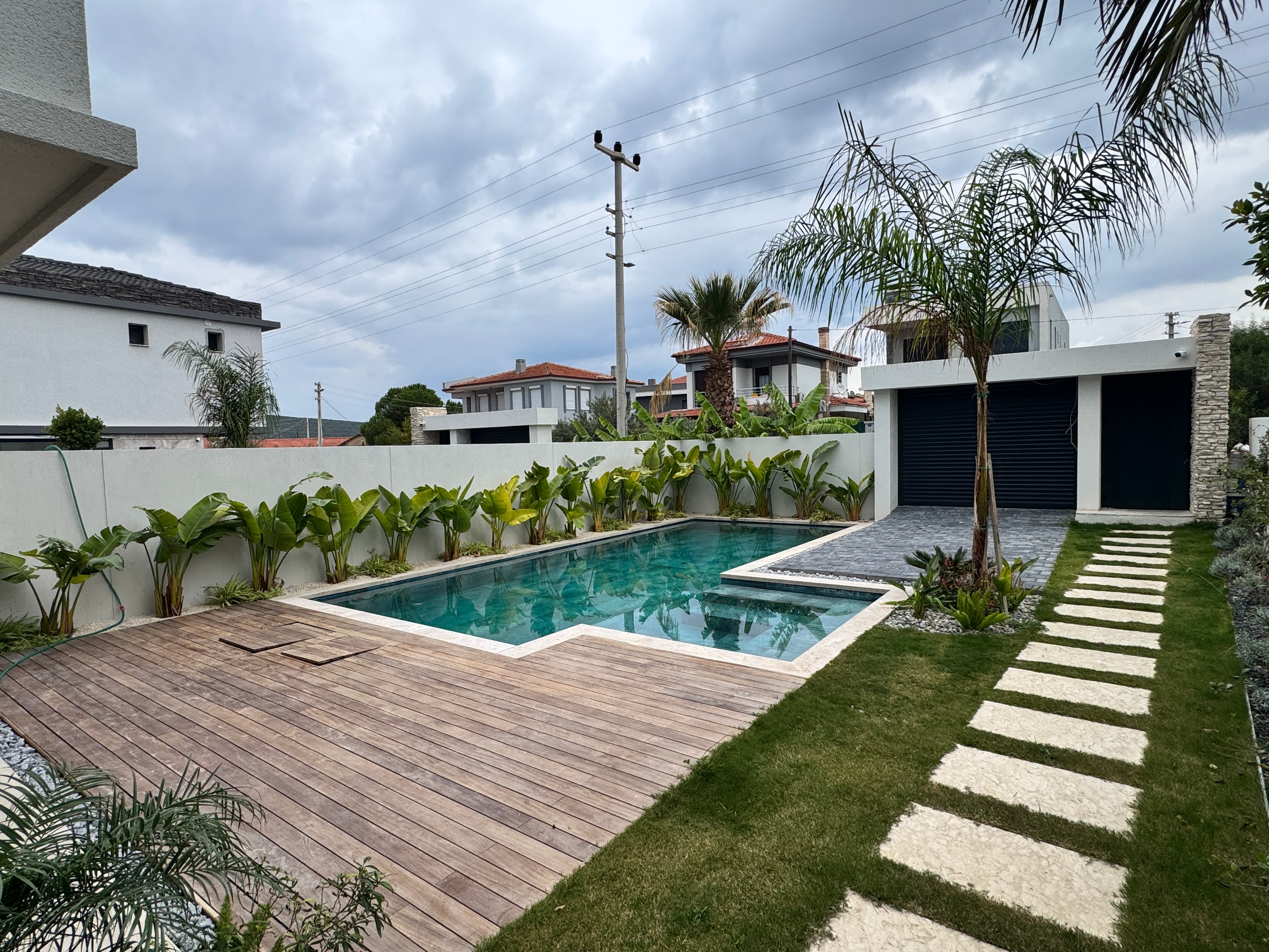 Çeşme Şifne'de Satılık Modern Taş Mimari 4+1 Müstakil Havuzlu Lüks Villa, Şifne, Çeşme