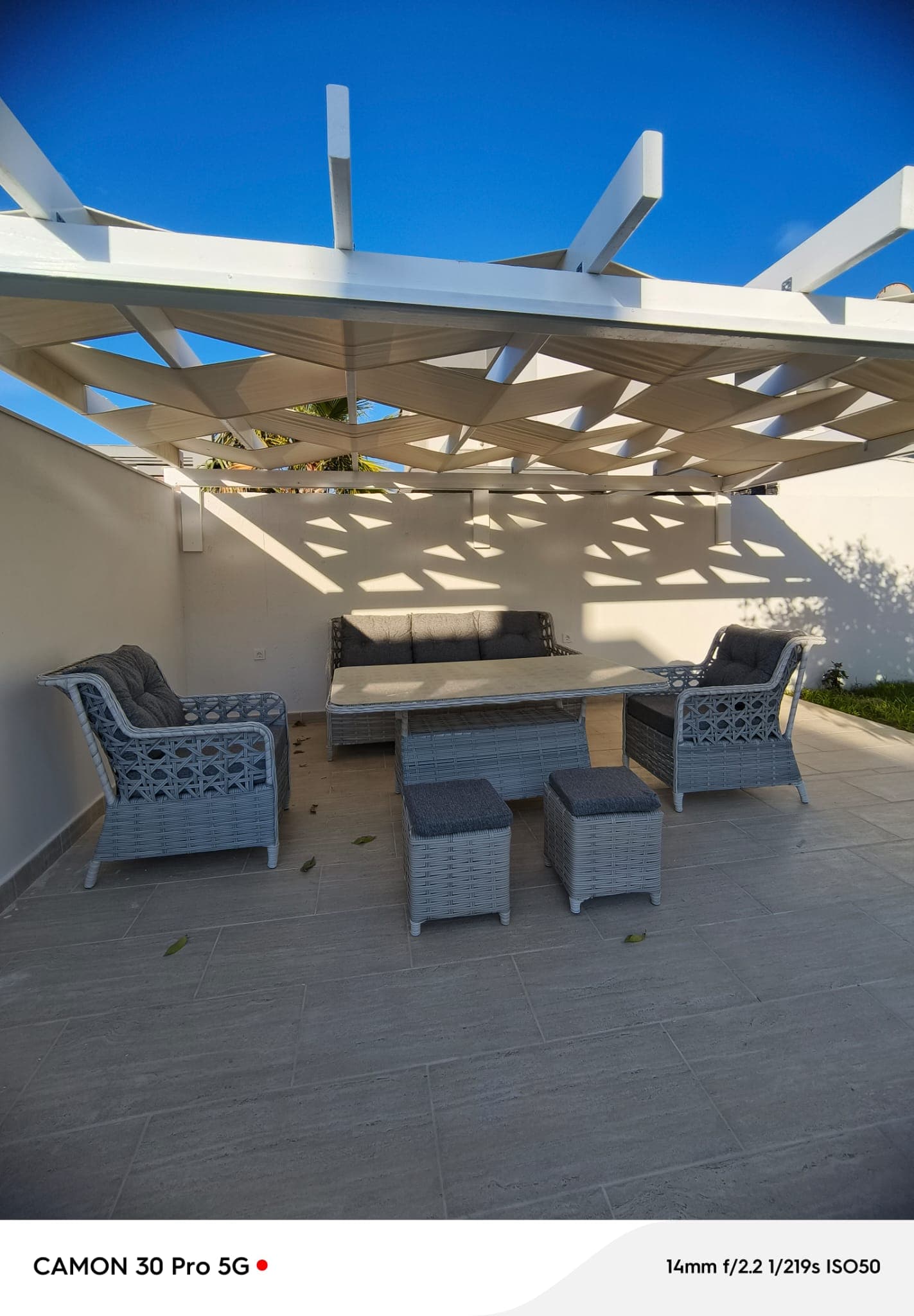 Alaçatı Göbene'de 3+1 Sezonluk Kiralık Müstakil Havuzlu Villa, Alaçatı